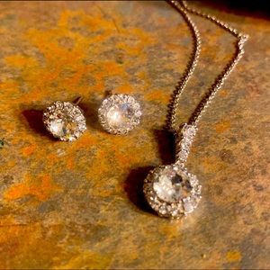 Necklace and earring set